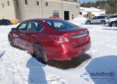 2013 Nissan Altima 2.5 z USA, uszkodzony, nr VIN 1N4AL3AP5DC259618